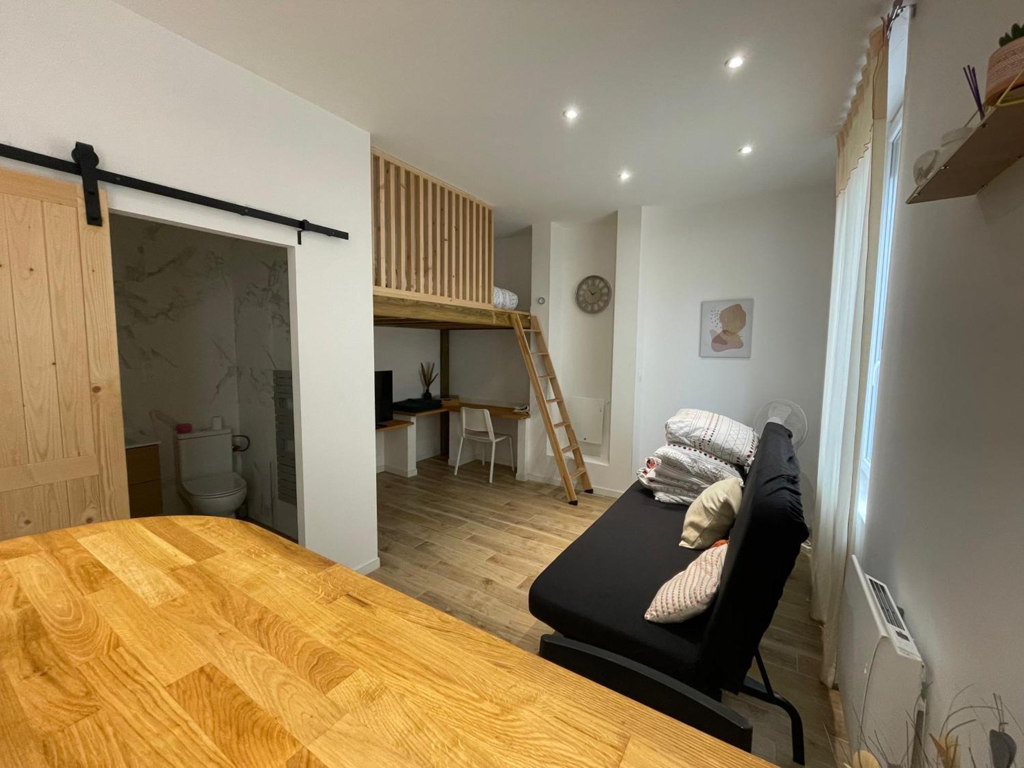 Studio Cosy, 2 Pas Gare De Tours Exterior photo